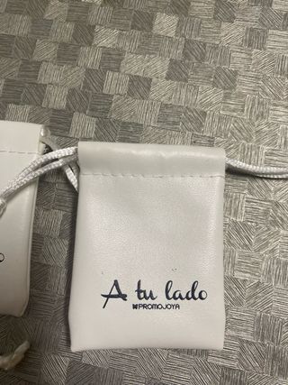 Caja y 4 bolsitas A tu lado