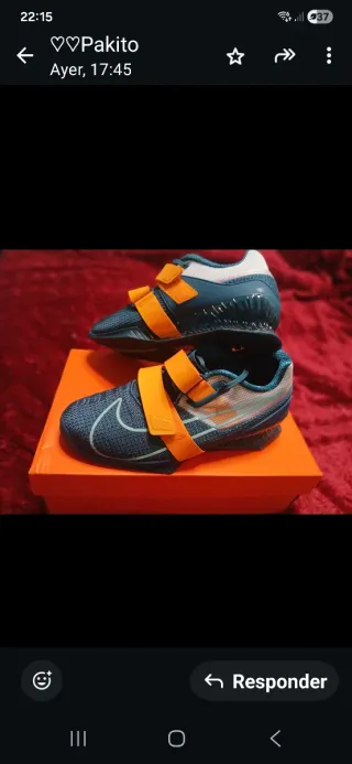 Zapatillas Nike Azul y Naranja