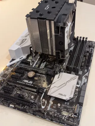 Procesador Intel i7 6700K y Placa Base Asus Z270