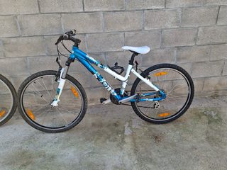 Bicicleta Scott Azul y Blanca
