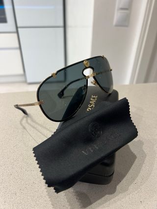 Gafas de sol Versace Negro y Dorado