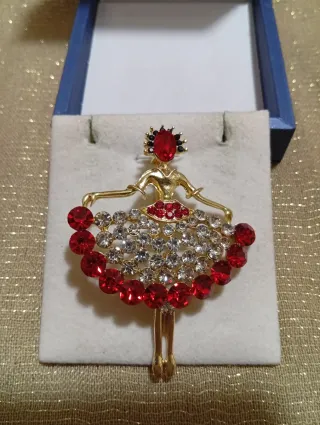 Spilla moda" Ballerina" stile retrò