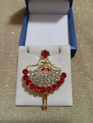 Spilla moda" Ballerina" stile retrò