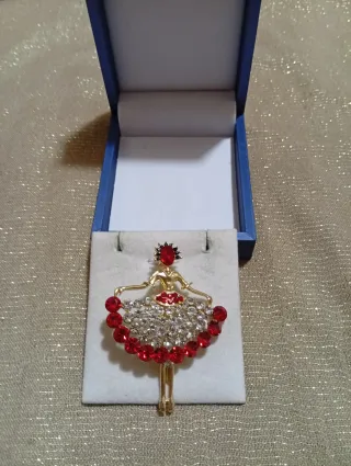 Spilla moda" Ballerina" stile retrò