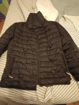 Chaqueta acolchada negra