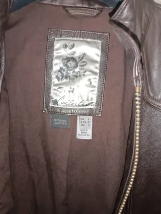 Chaqueta de piel marrón