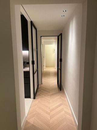 Guía oculta techo puerta corredera KLEIN POCKET