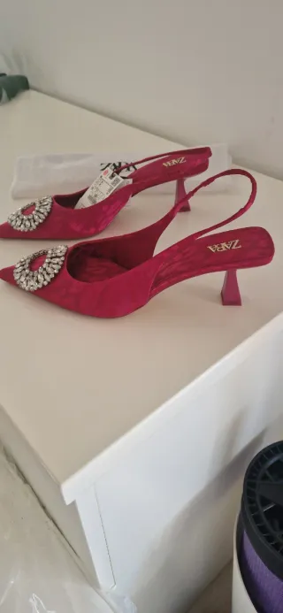 Zapatos Zara Talla 39 Fucsia Joya