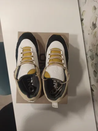 Zapatillas Invierno Mujer Negras y Blancas