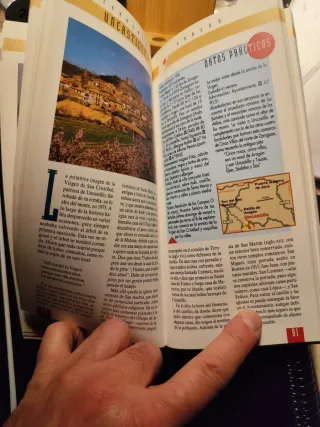 Pueblos de España (Guías con encanto) (Spanis...