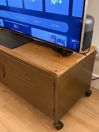 Mueble bajo TV estilo industrial