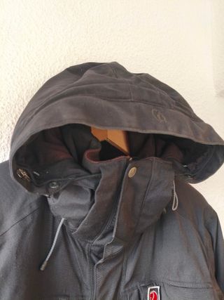 Parka Fjällräven Yupik larga y cálida
