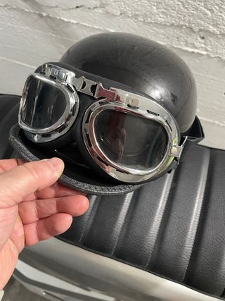 Casco y Gafas Moto Vintage Negro