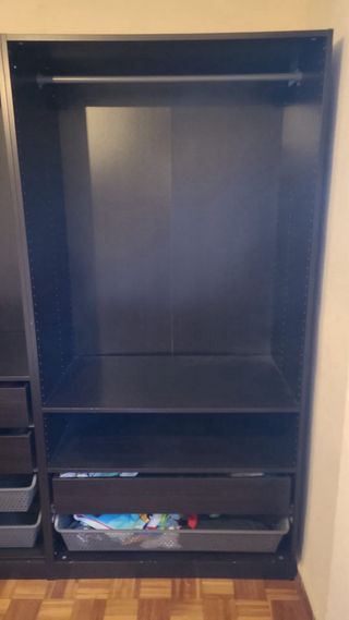 Armario abierto negro IKEA