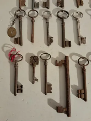 Lotto 40 Chiavi Vintage Antiche