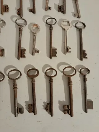 Lotto 40 Chiavi Vintage Antiche
