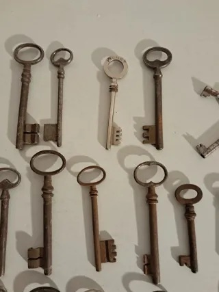 Lotto 40 Chiavi Vintage Antiche
