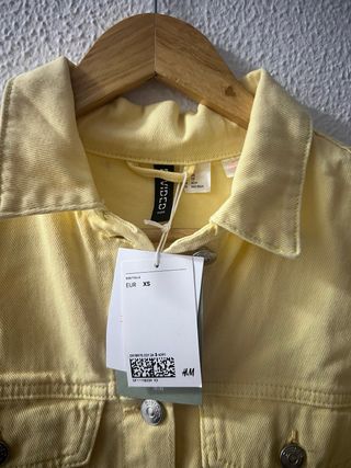 Chaqueta vaquera H&M amarilla