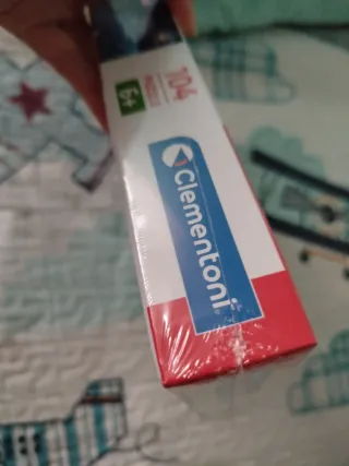 Precintado. Puzzle planetas