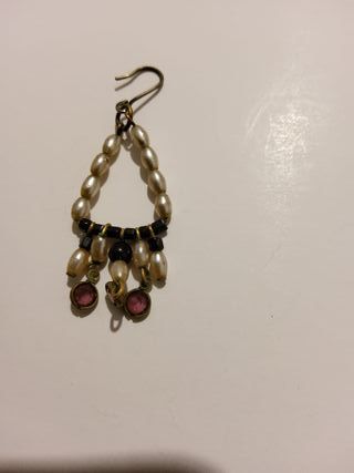 Orecchino singolo con strass