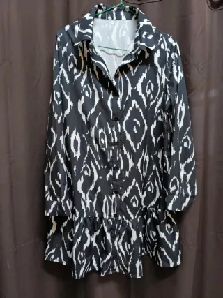 Vestido camisero corto estampado