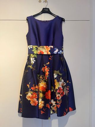 Vestido floral azul boutique talla M