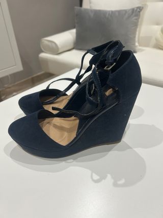 Sandalias Stradivarius Azul marino Talla 38