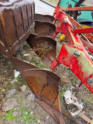 Vertedera 4 cuerpos fija