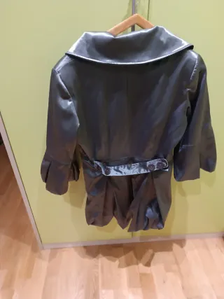 Chaqueta/gabardina gris para fiesta