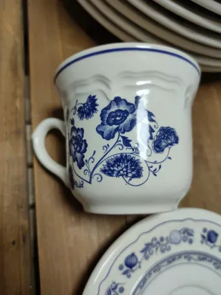 Vajilla y juego café Quadrifoglio azul/blanco