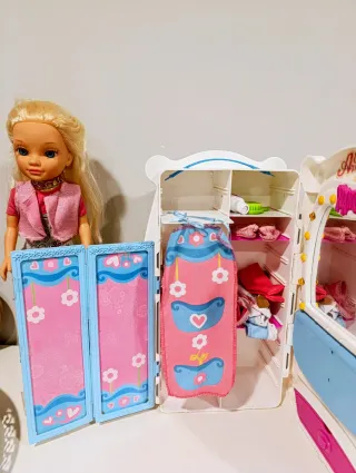 Nancy con su armario de Nancy