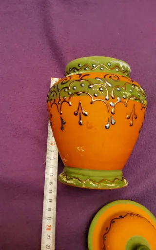 Tibor / bombonera / joyero vintage