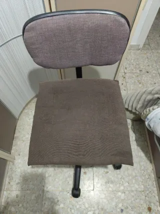 Silla de oficina negra/gris