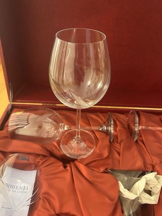 Estuche 6 copas y decantador Bohemia