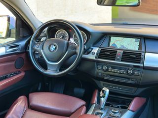 BMW X6 2011