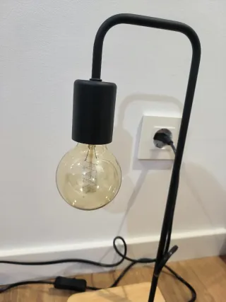 Lámpara de mesa Ikea