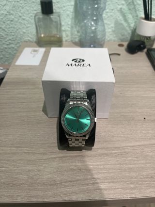 Reloj Marea plateado con esfera verde