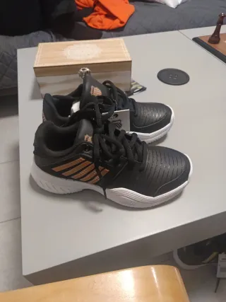 Zapatillas K-Swiss Negras y rosa