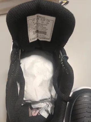 Zapatillas K-Swiss Negras y rosa