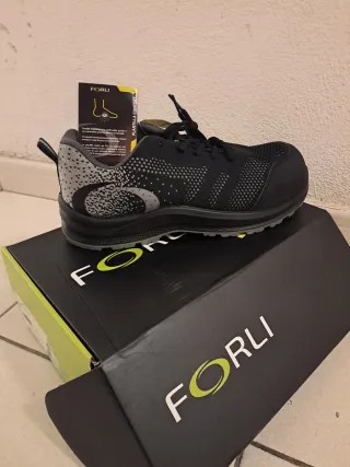 Botas de seguridad FORLI negras y grises