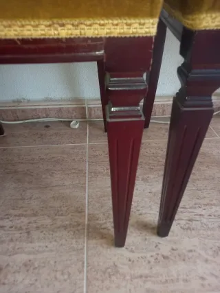Conjunto mesa y 8 sillas salón.