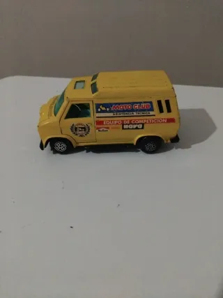 Furgoneta Guisval Chevi Van Moto Club