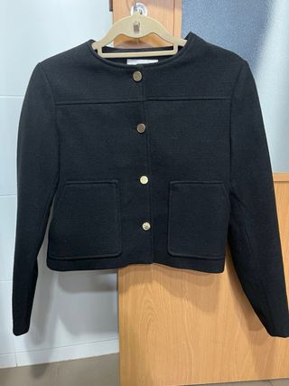 Chaqueta Zara Negra Cuello Redondo