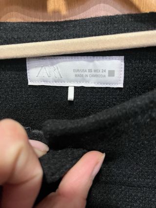 Chaqueta Zara Negra Cuello Redondo