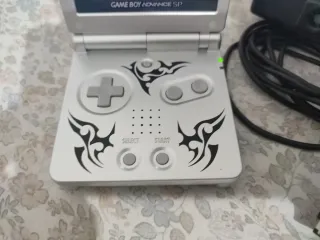 Nintendo Game Boy Advance SP Plata