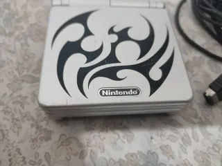 Nintendo Game Boy Advance SP Plata