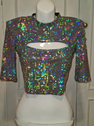 Top Bershka Cut Out Holográfico Plata