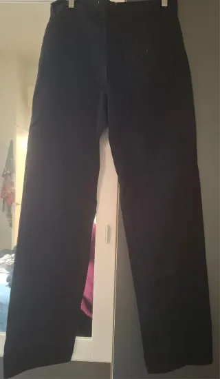Pantalón vaquero recto negro Talla 40