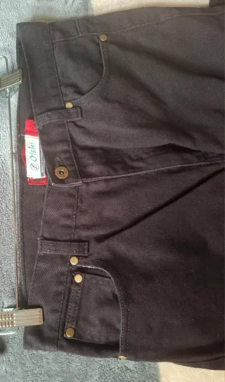 Pantalón vaquero recto negro Talla 40