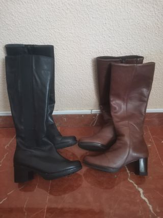 2 pares de Botas en piel de señora altas